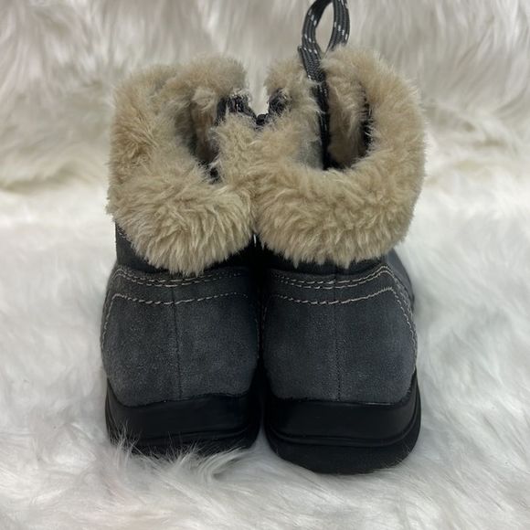 Earth Origins Crowley 7M Water Resistant Faux Fur Suede Ankle Boots Bin 22 - Picture 6 of 9